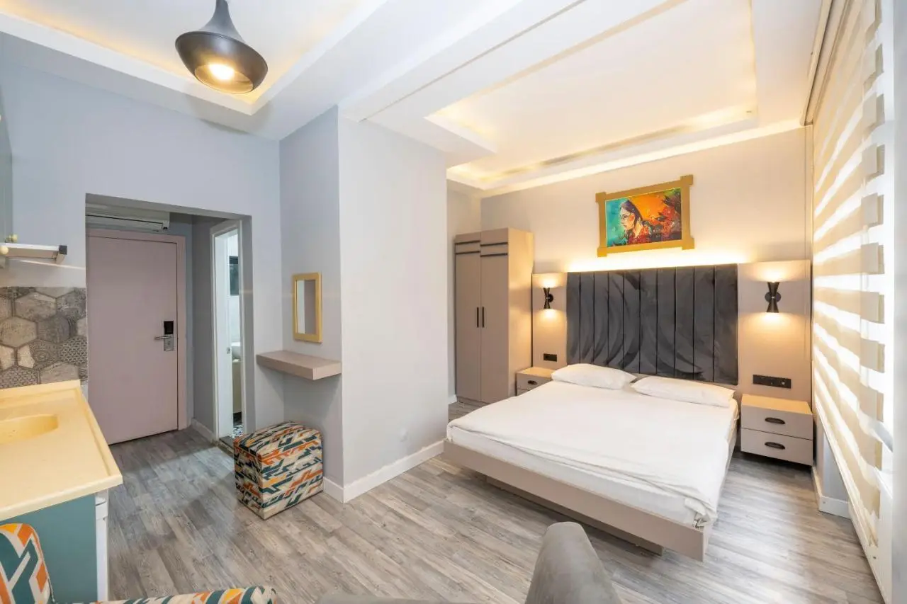 Cirrus Suites