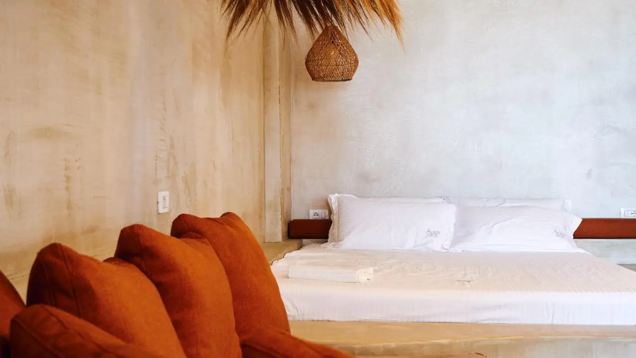 Azar Luxury Suites