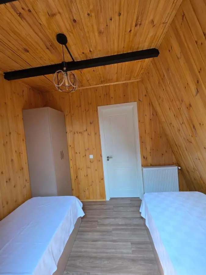 Diamond Cottages
