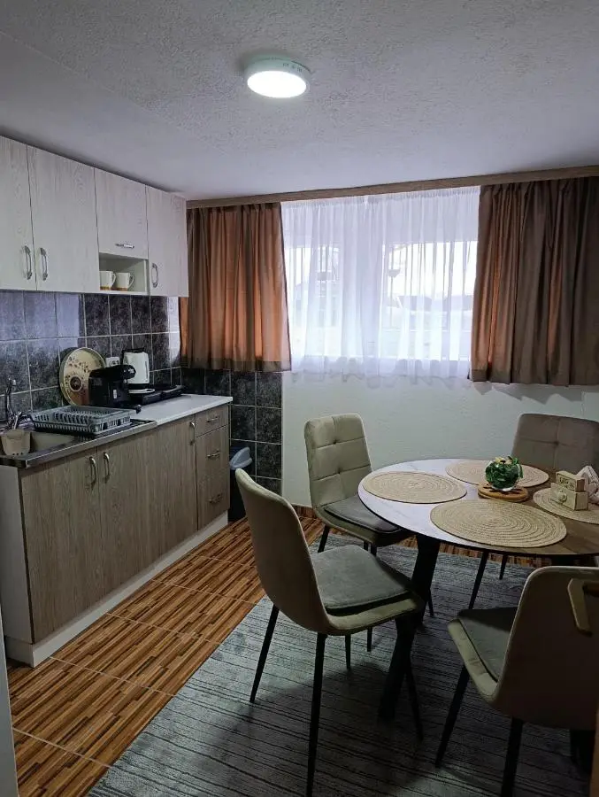 Apartman 4A
