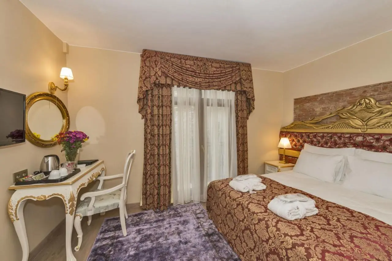 By Murat Royal Hotel Galata