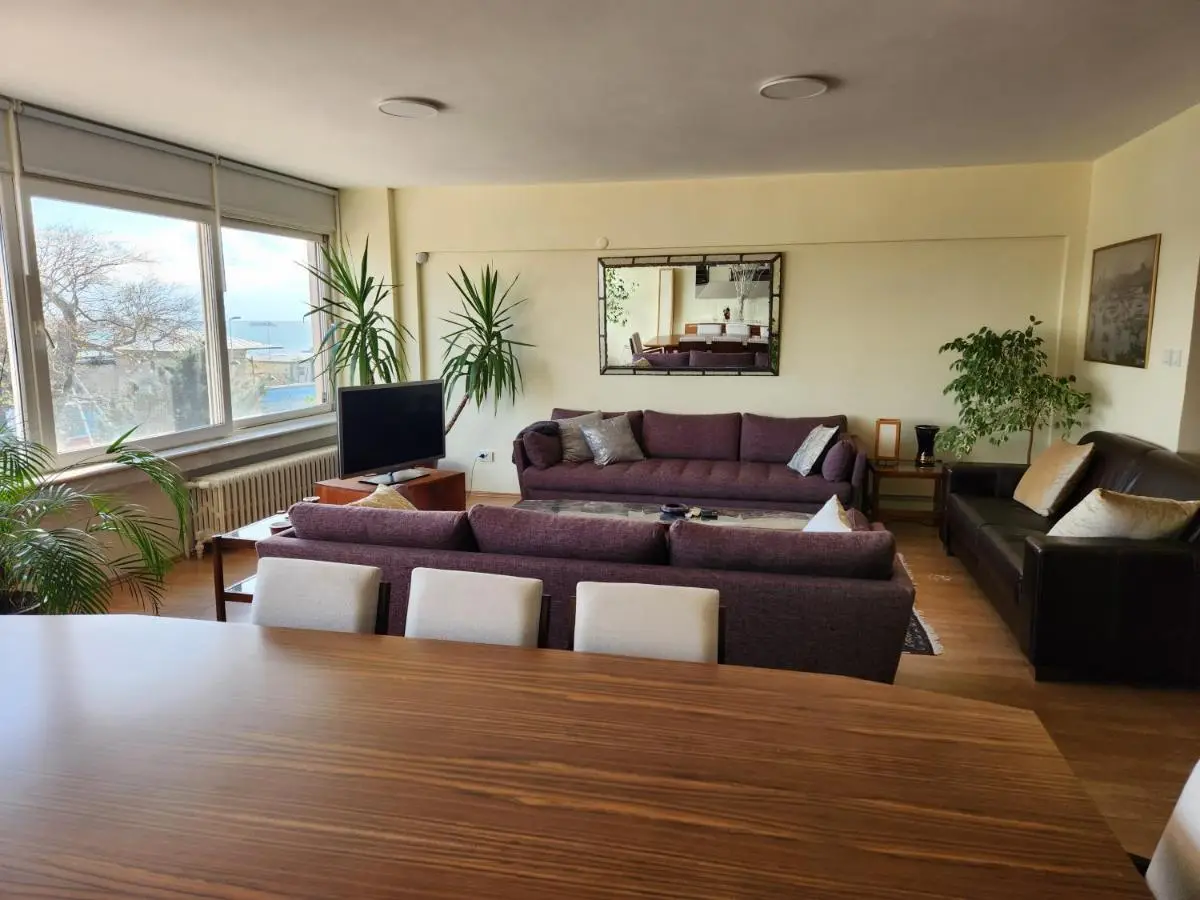 Stunning 1BR w Sea View close to Galataport !