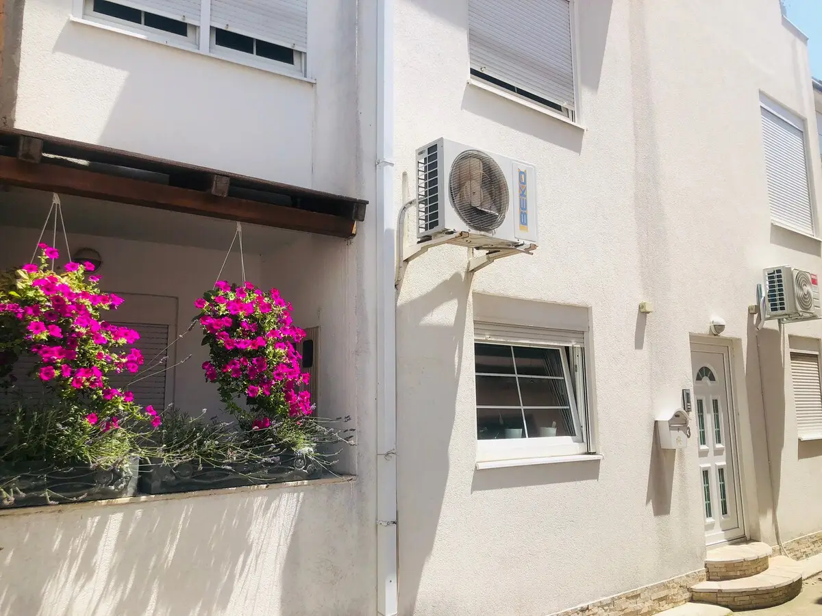 Lavanda Apartment-15 min walk to the Old Bridge