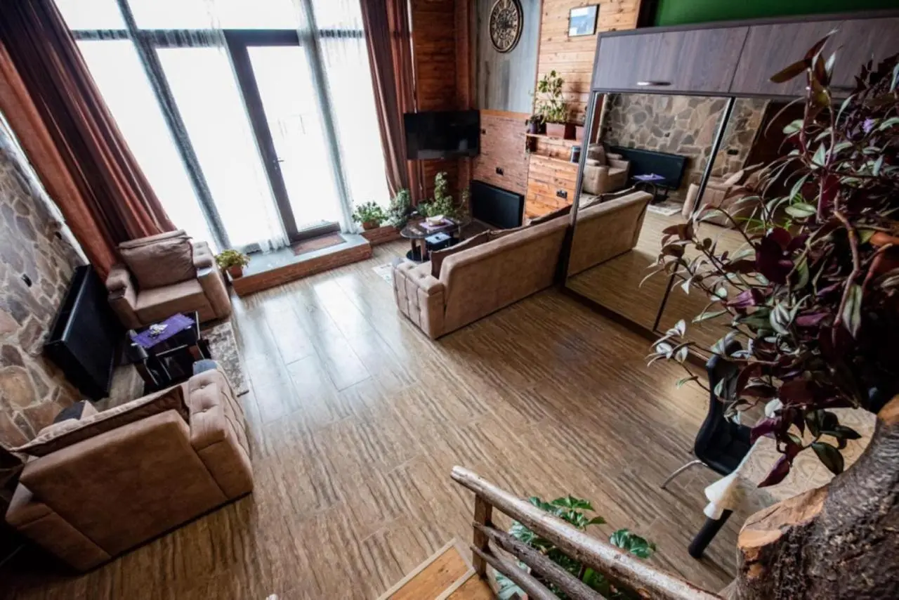 Evdo Apartments Loft2 Wooden House