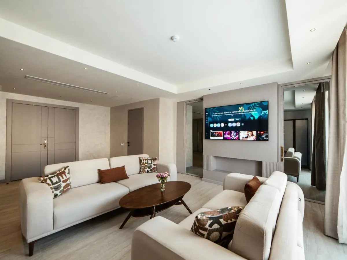 Meridian Luxury Boutique Hotel