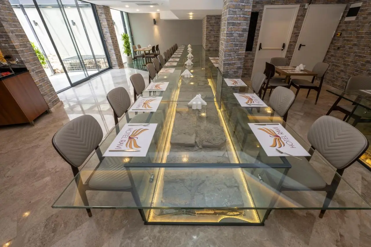 Hotel Ravi