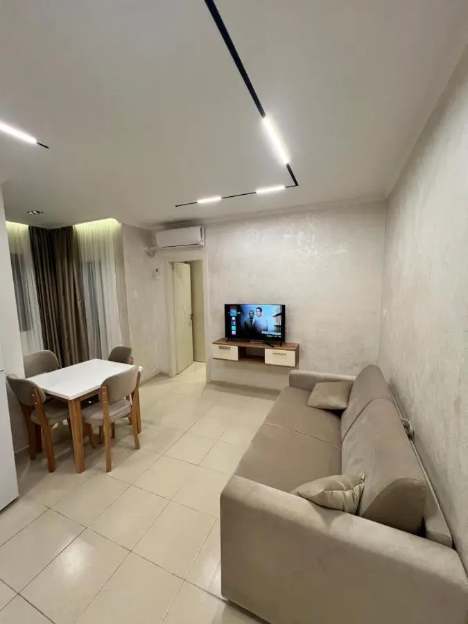 Kamberi Hotel & Apartments