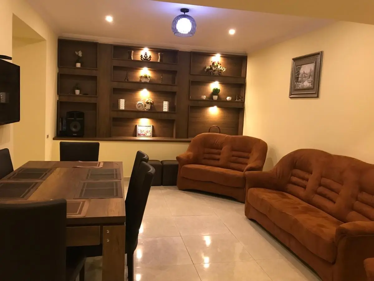 LOVELY HOUSE BAKURIANI