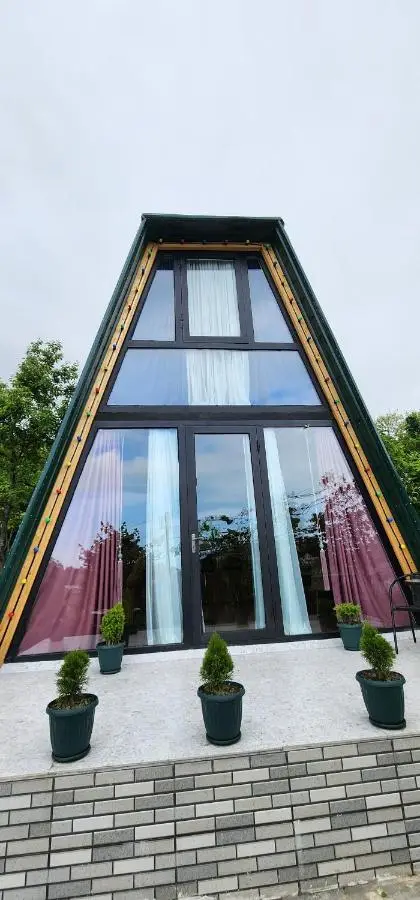 Daiana Green House