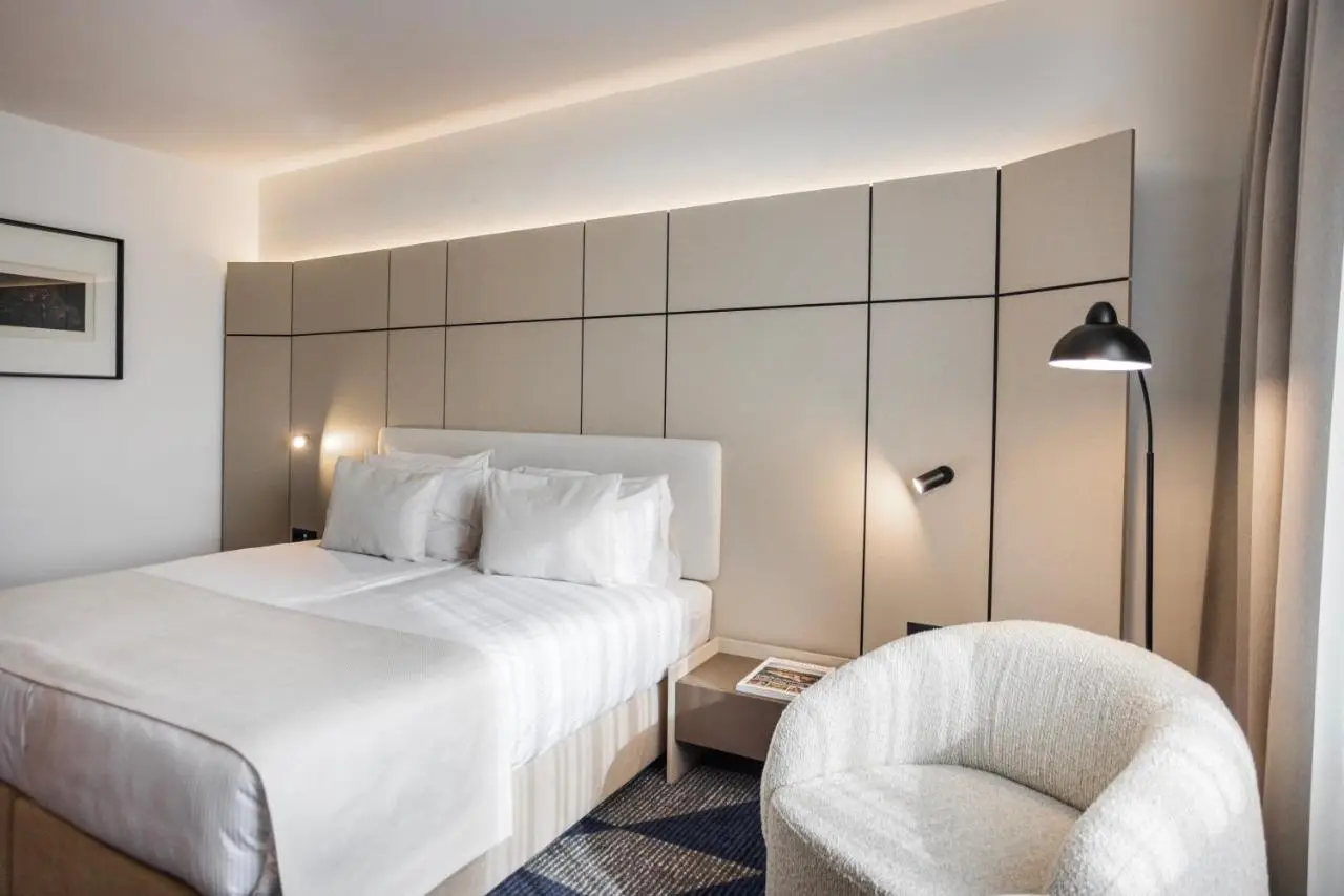 Hotel Holiday