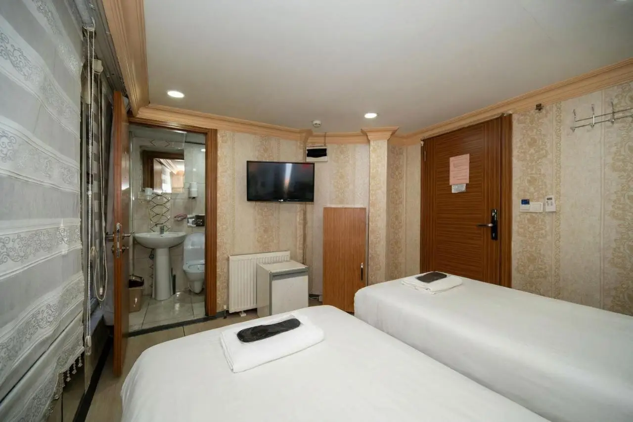Maxwell Hotel