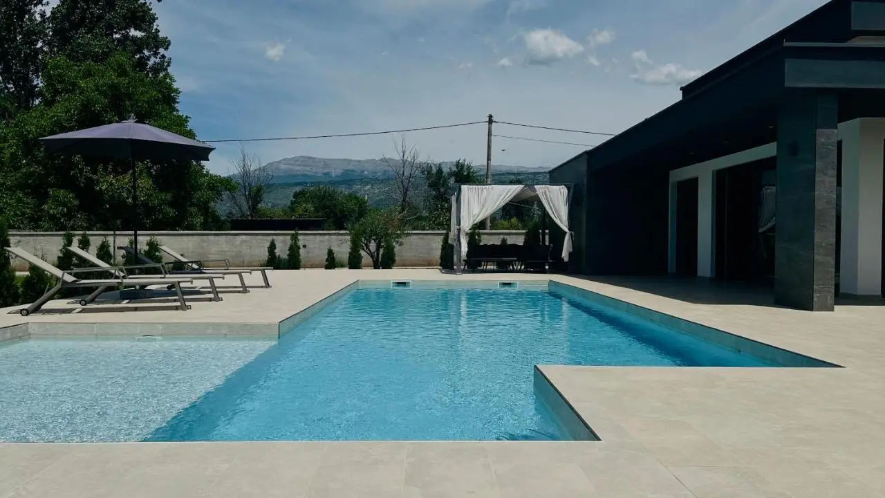 Villa LUSSO