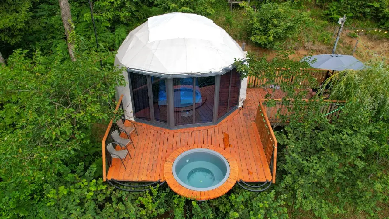 Ajara Glamping Kokotauri