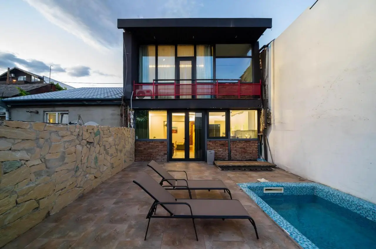 Niabi 3BDR Villa with pool