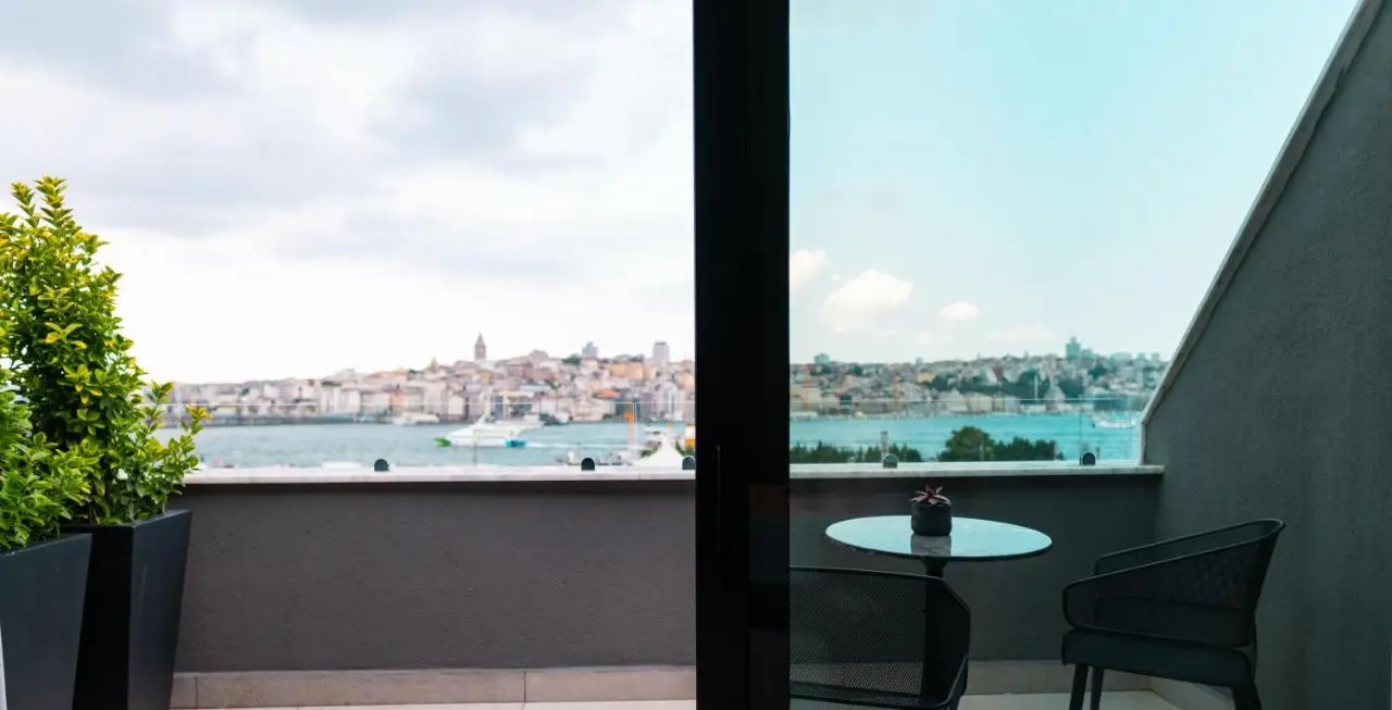 MEG HOTEL