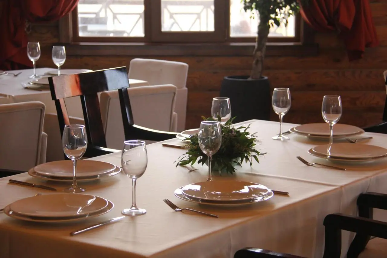 Khazar Inji Hotel