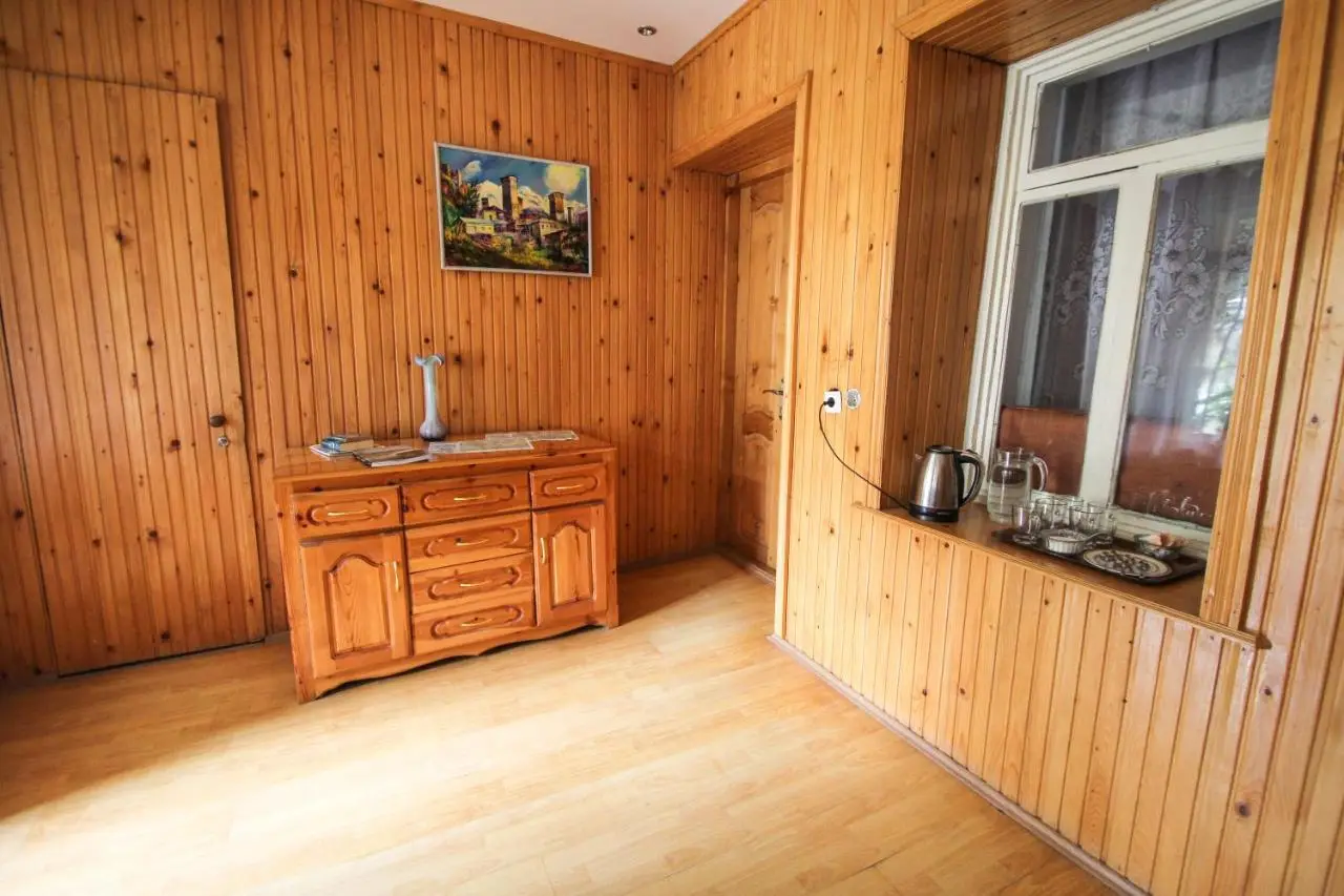 Eka&Nino GuestHouse
