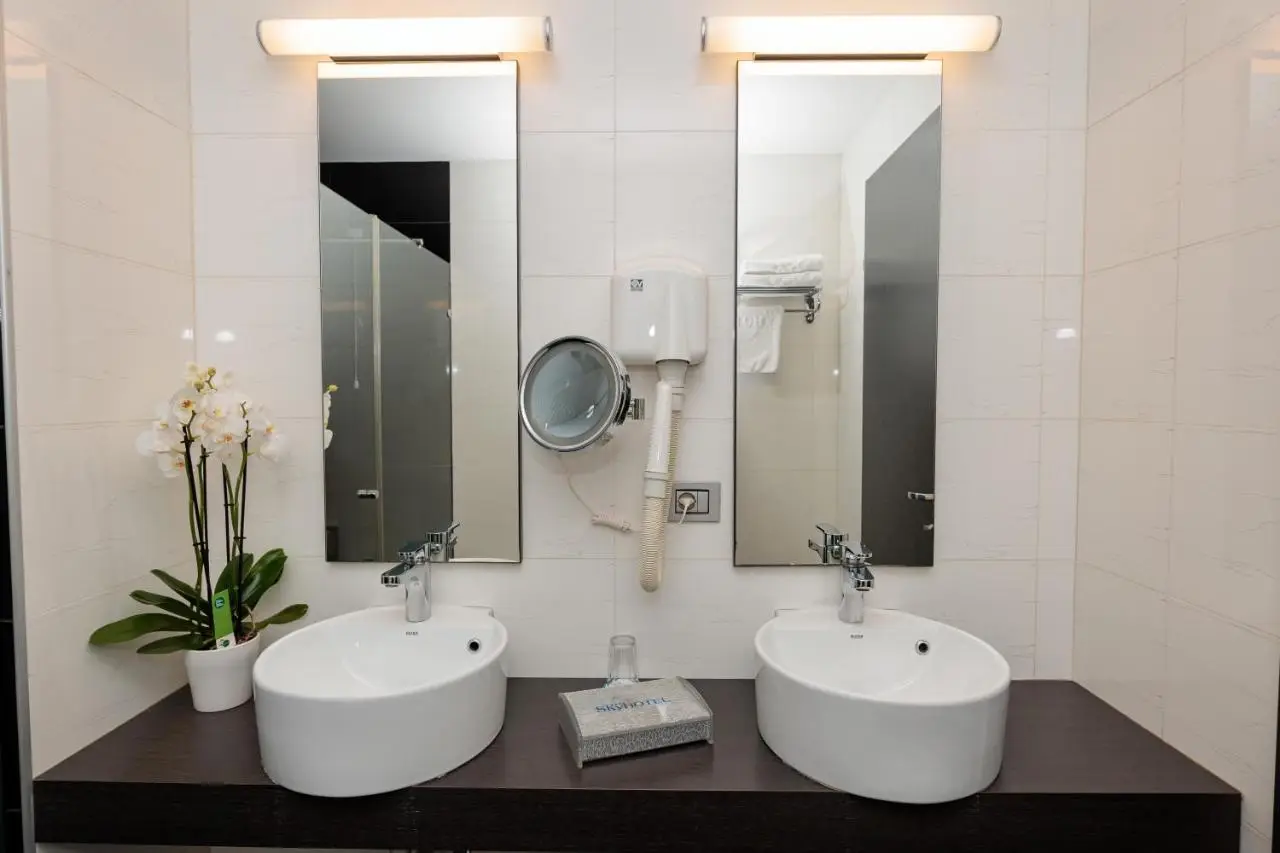 Sky Hotel Tirana