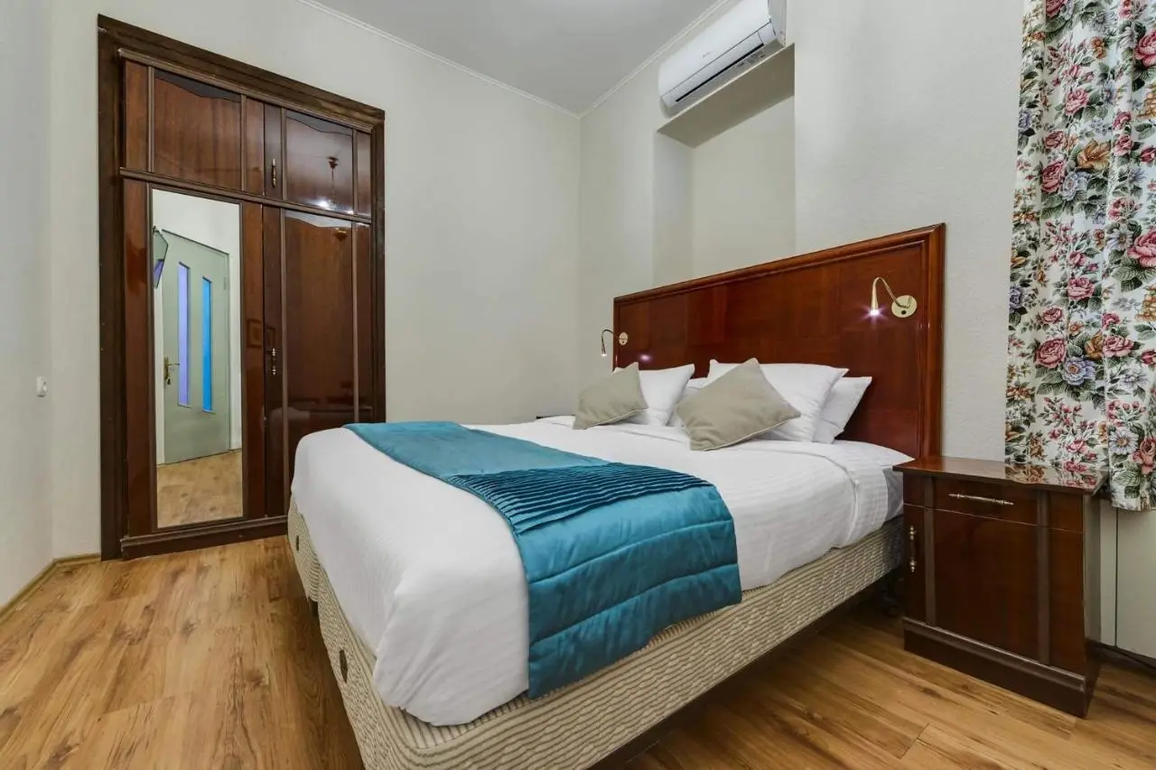 House 52 Boutique Hotel