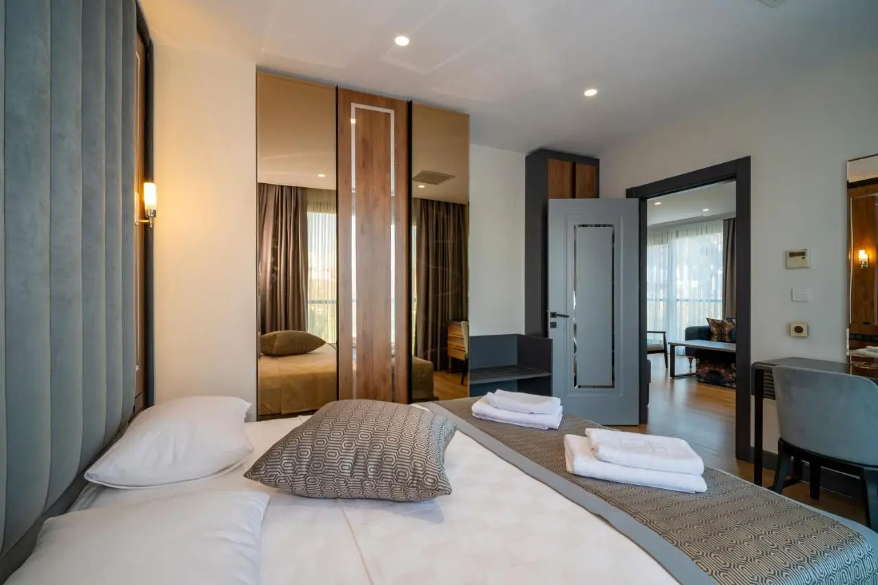 Rusel Park Residence