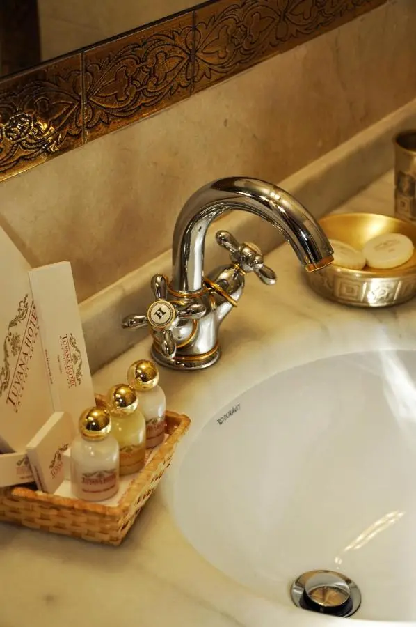 Tuvana Hotel