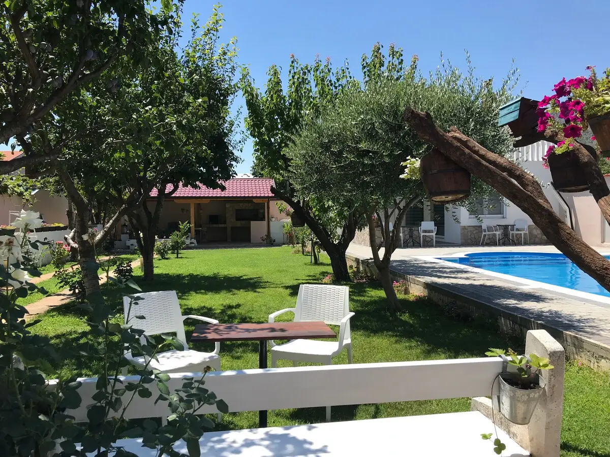Villa Residence