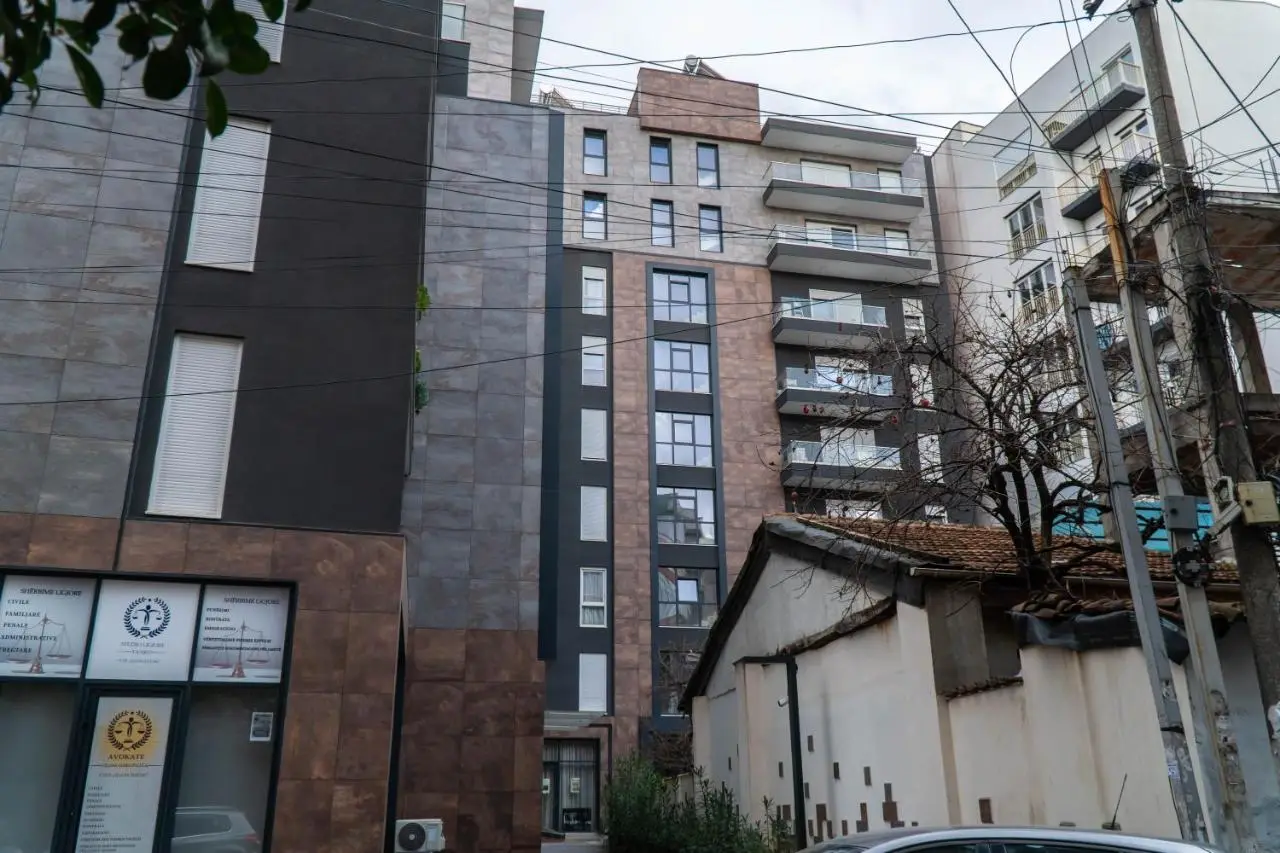 Signature apartment 5