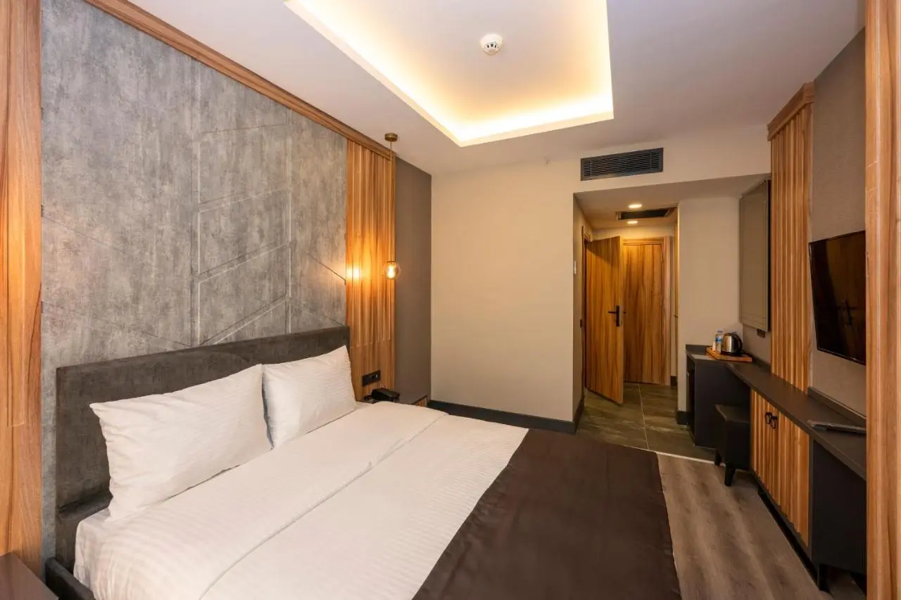 The Nirvanas Hotel