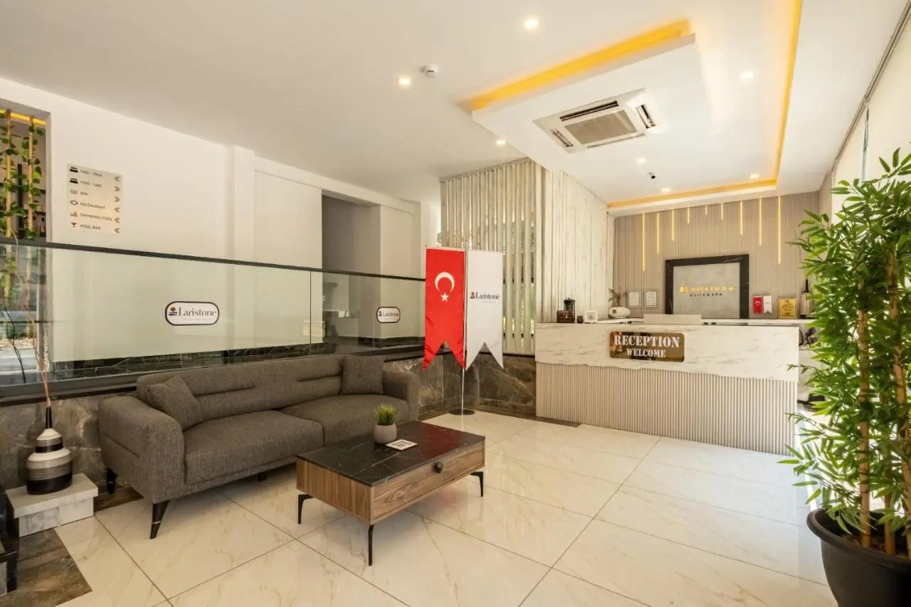 Laristone Suite Spa Hotel