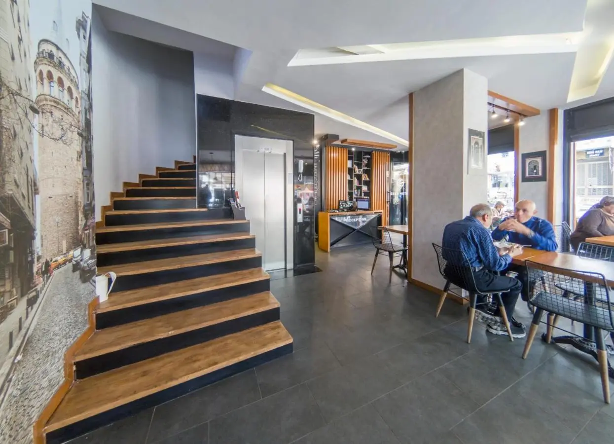 Grand Esen Hotel