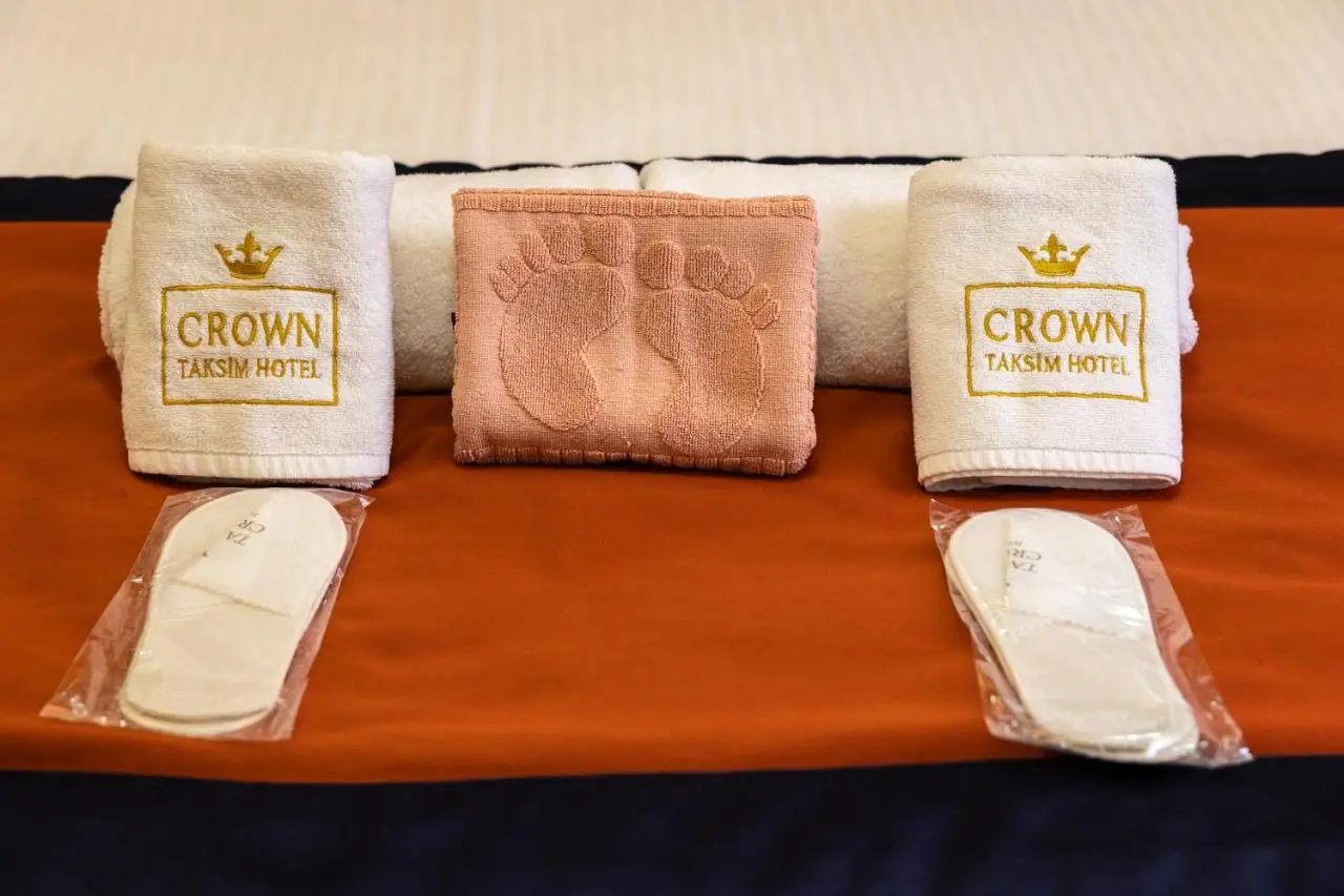 crown taksim hotel