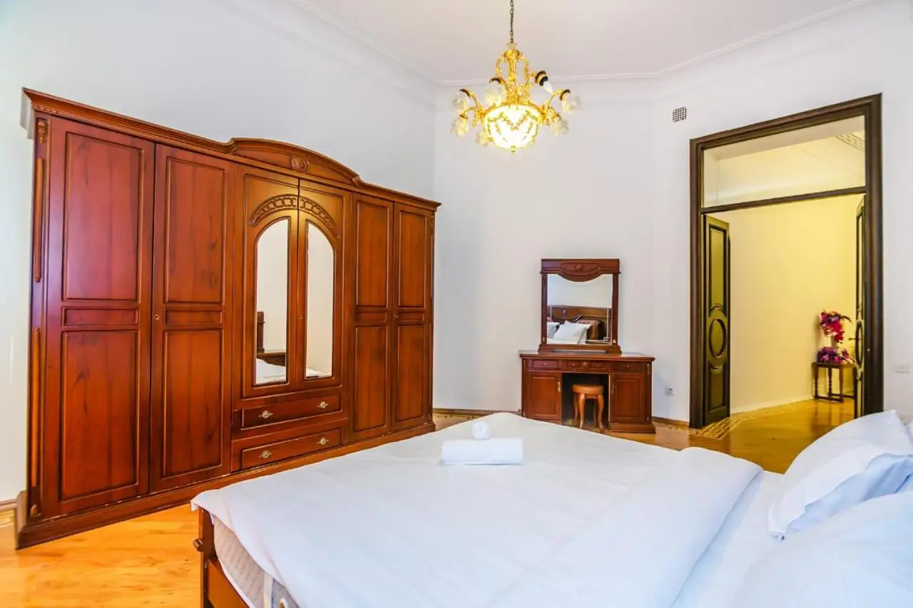 White Apartment In The Nizami Street
