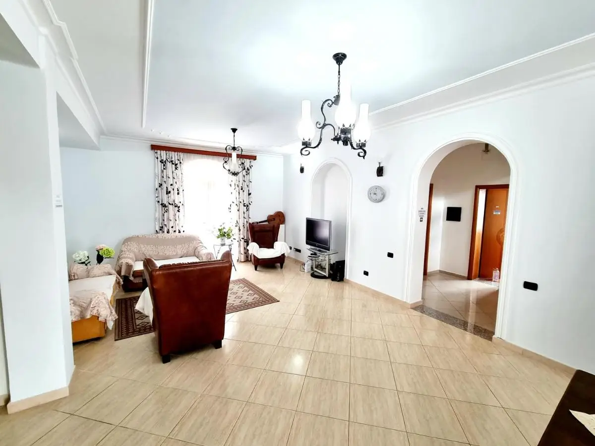 Luckyshine hostel