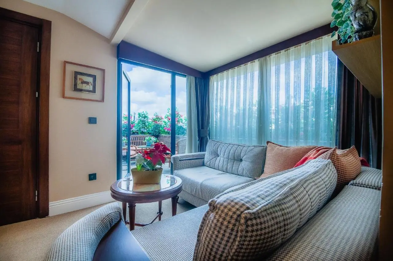Lord Morgan & Exclusive Design Residence Cihangir