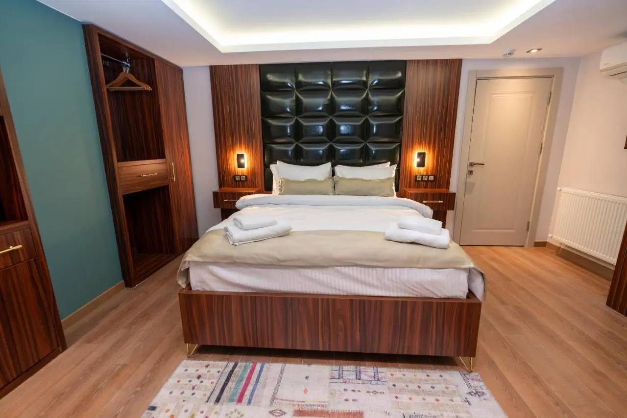 THE MUA LUXURY HOMEs