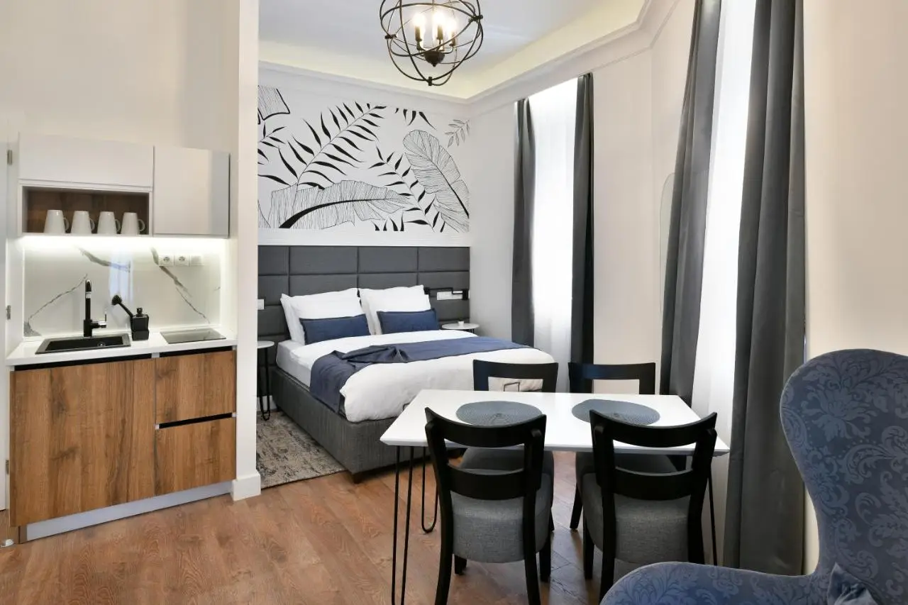 Luxury Galla Apartments in the City Center