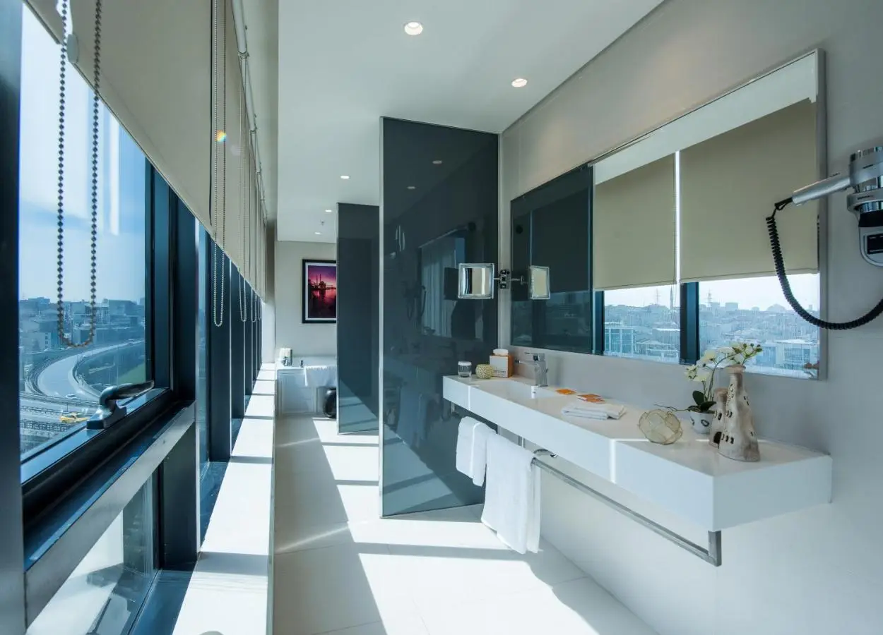 Centro Westside by Rotana
