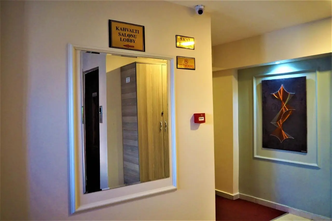 Naila Hotel