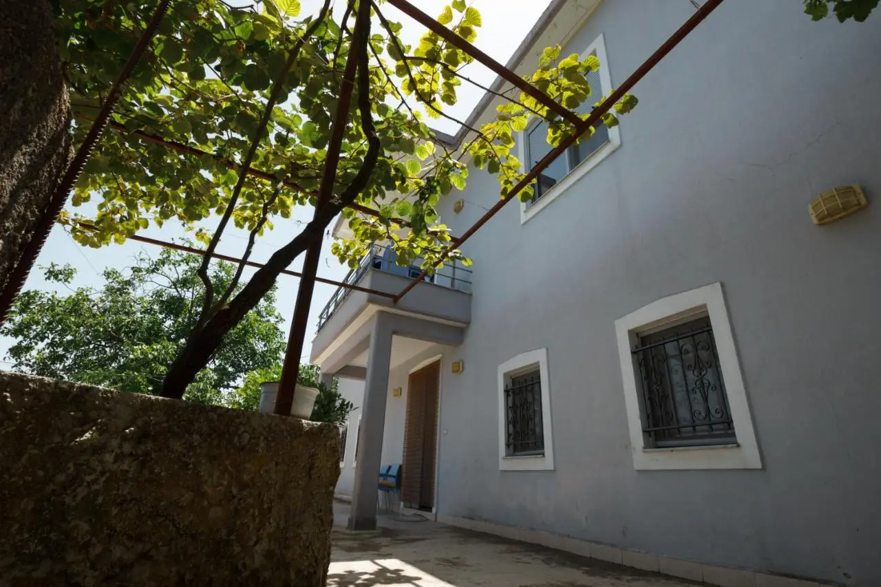 Leka GuestHouse
