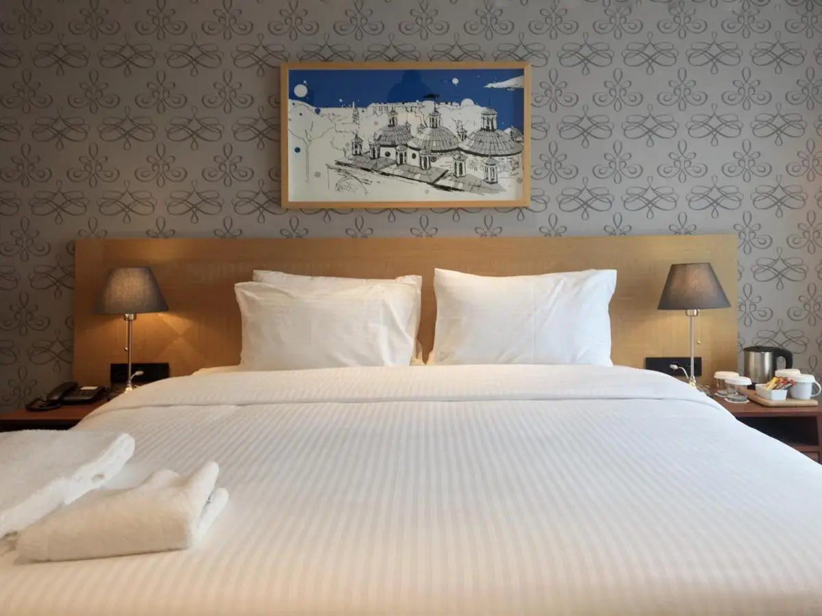 Four-G Hotel