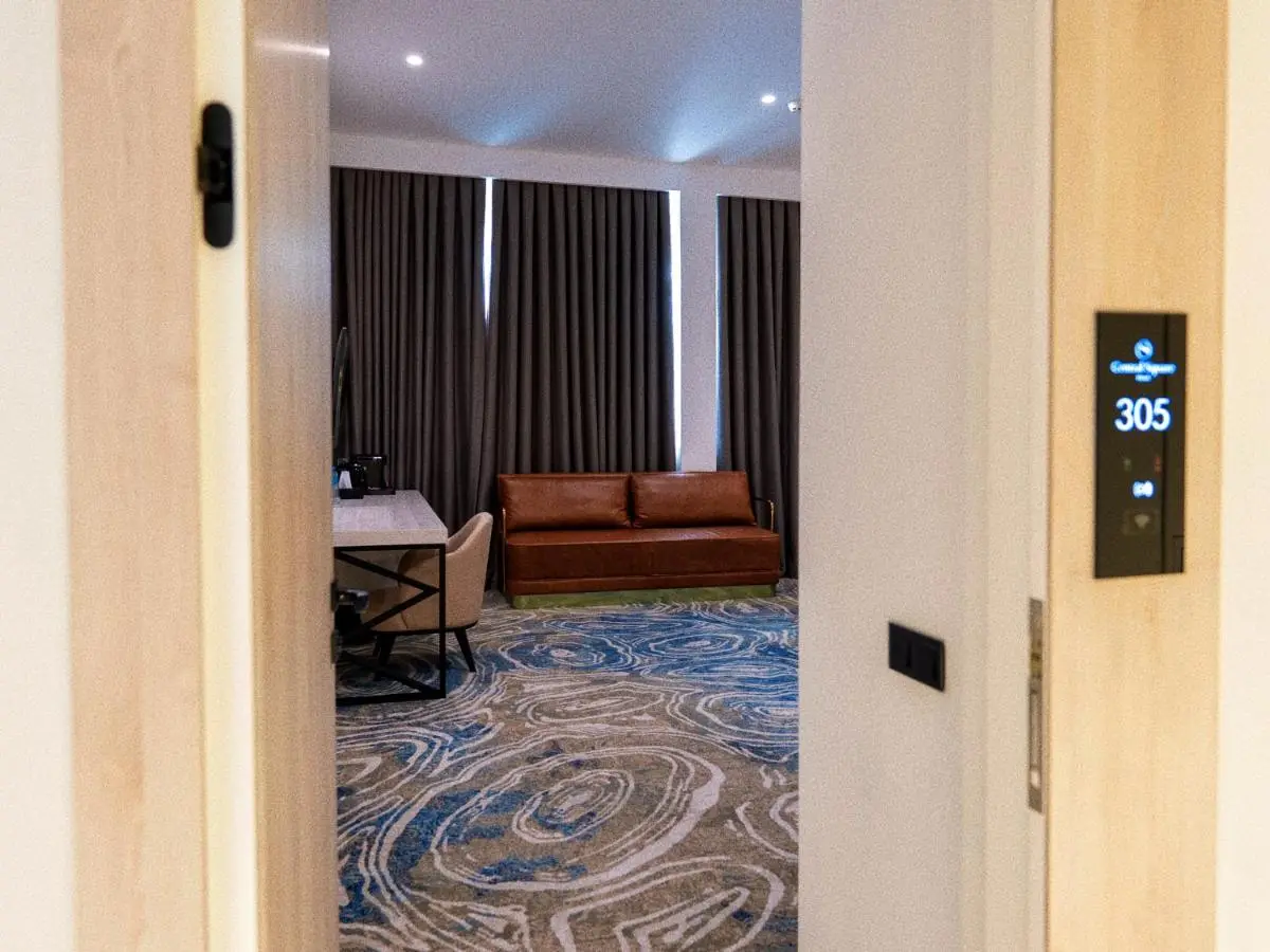 Central Square Hotel