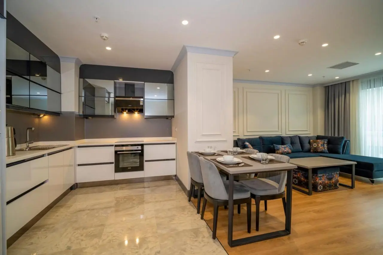 Rusel Park Residence