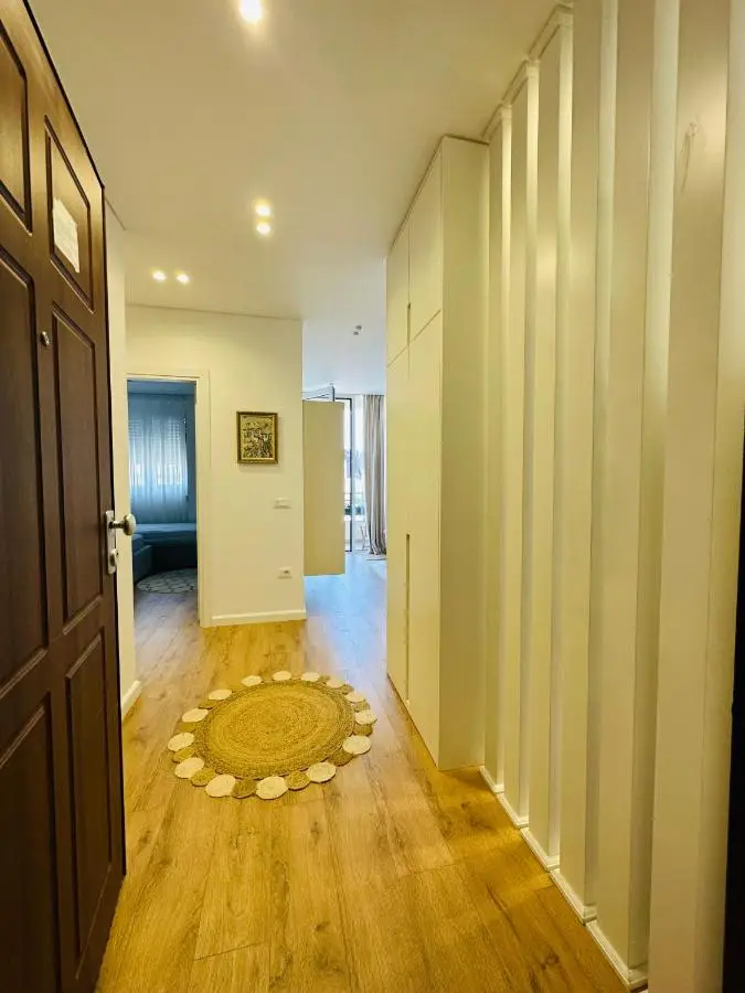Madalin Seaside Apartment