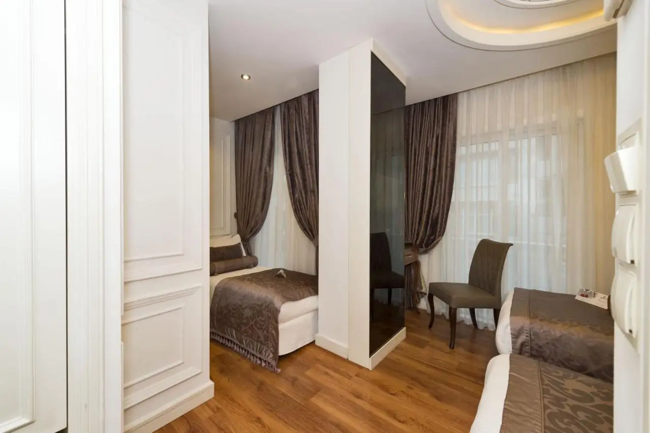 Darkmen Hotel 2