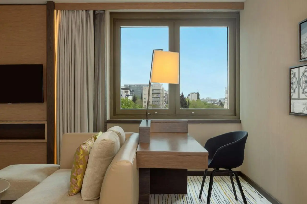 Sheraton Grand Tbilisi Metechi Palace