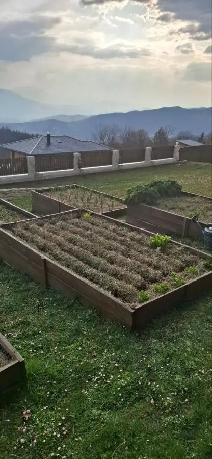 Bio Garden Cottage Sarajevo - Kremeš, Vogošća Seosko domaćinstvo Pogledine