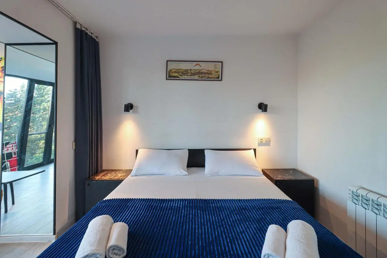 Bright 1BR with Sameba view Avlabari - by Wehost