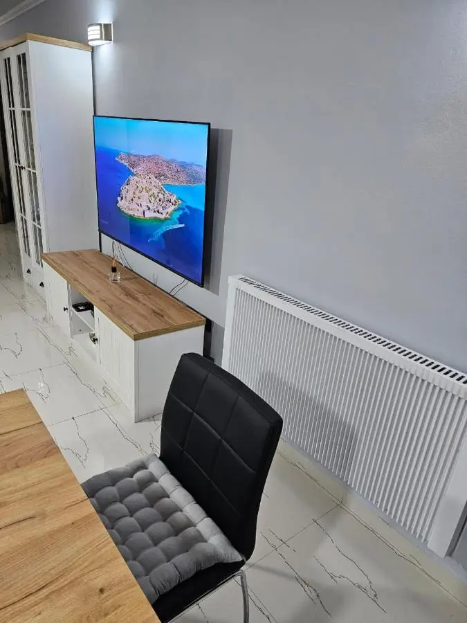 Edi's Apartments-Cozy stay in the center