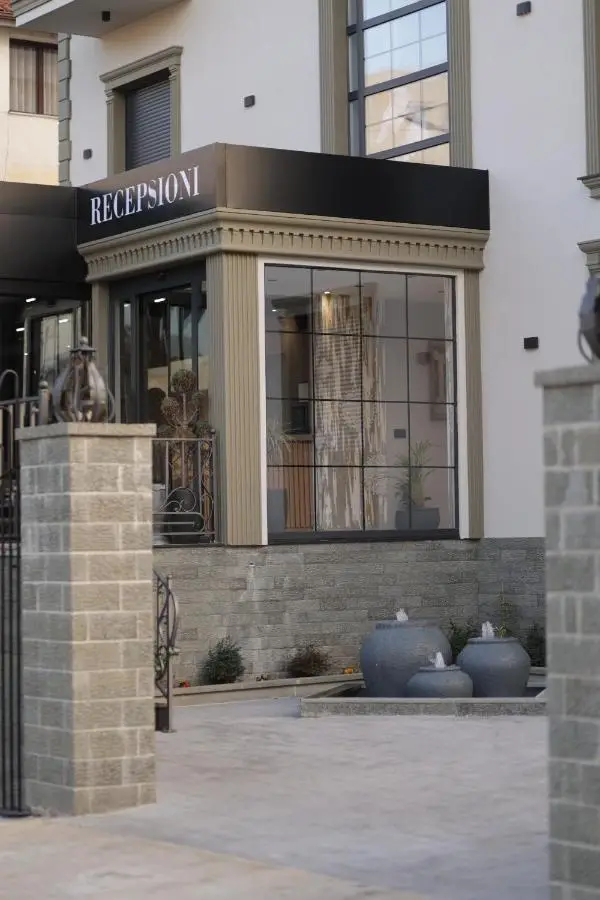 Resiidence Inn Hotel Tirana
