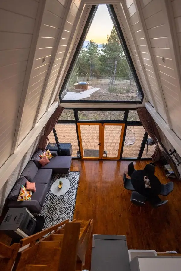 Continental Adventure Resort - Mountain Escape & Glamping